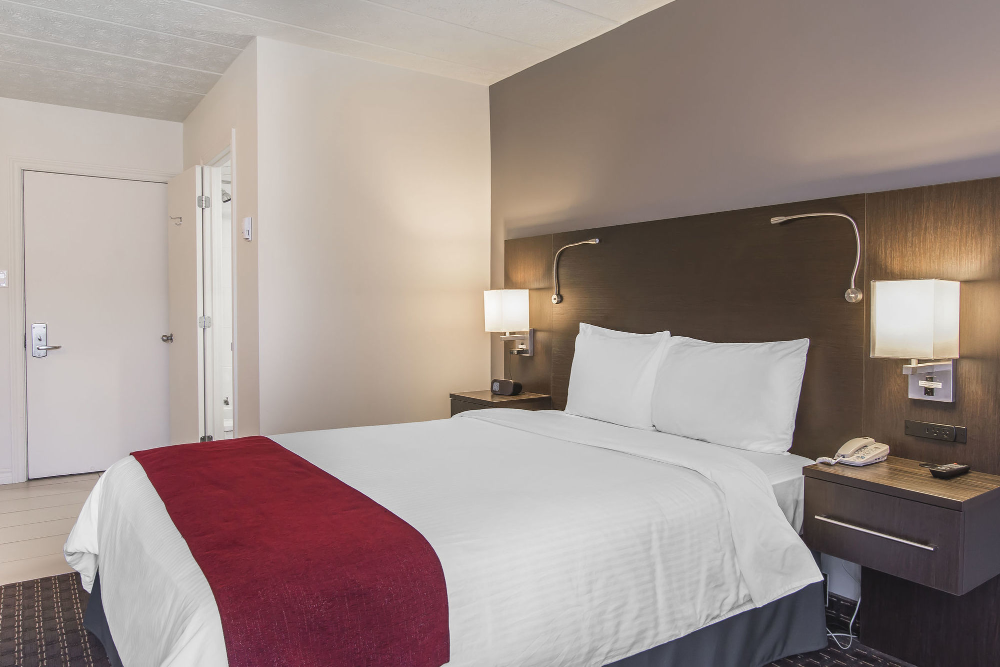 Hotel Le Principal Granby Szoba fotó