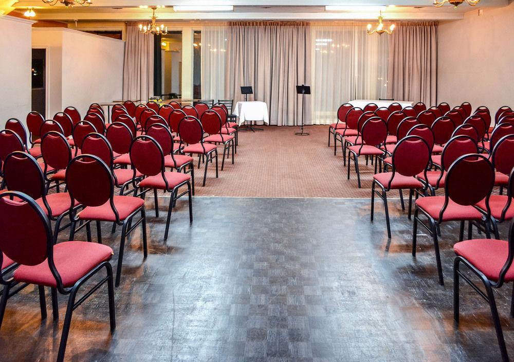 Hotel Le Principal Granby Kültér fotó